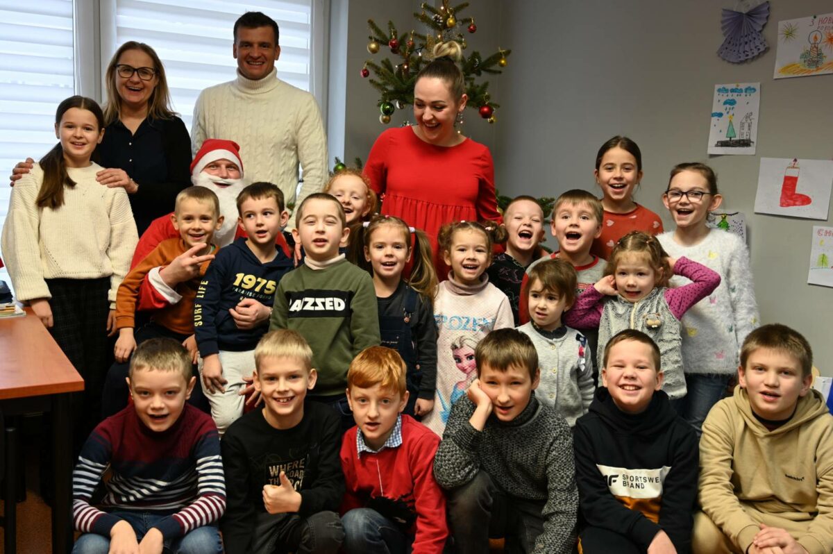 Św. Mikołaj rozdał prezenty dzieciom z Ukrainy