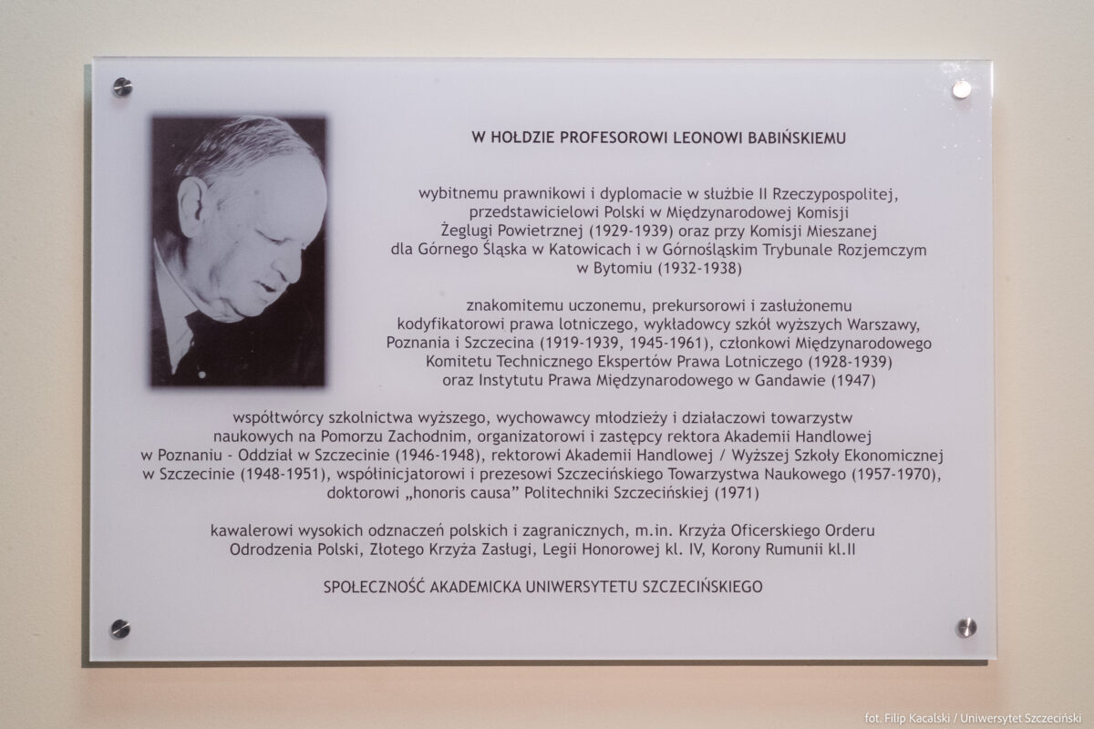 Uroczyste odsłonięcie tablicy pamiątkowej prof. Leona Babińskiego
