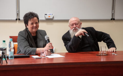 Relacja ze spotkania z prof. Bralczykiem