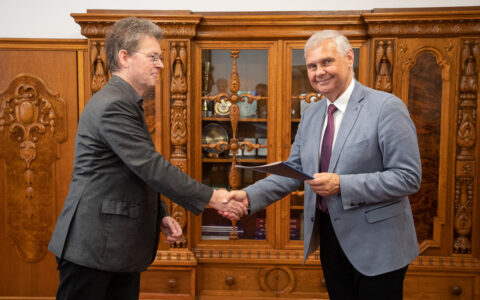 Prof. dr hab. Jörg Hackmann dyrektorem Międzynarodowego Ośrodka Badań Interdyscyplinarnych w Kulicach