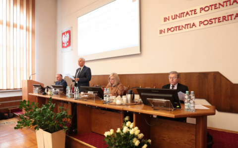 Posiedzenie Senatu US z medalami i odznaczeniami