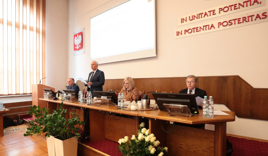 Posiedzenie Senatu US z medalami i odznaczeniami