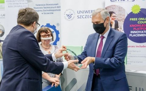 Rektor Uniwersytetu Szczecińskiego odebrał „Nagrodę Prezesa NOT w Szczecinie”