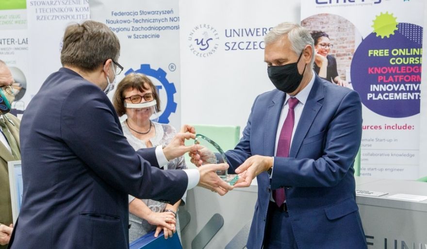 Rektor Uniwersytetu Szczecińskiego odebrał „Nagrodę Prezesa NOT w Szczecinie”