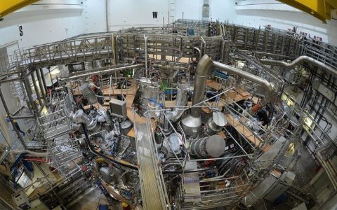 Kolejne dofinansowanie dla Instytutu Fizyki