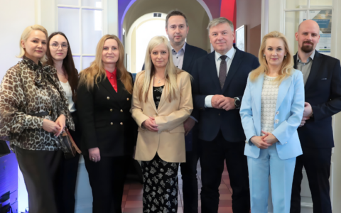 Nauka i biznes w harmonijnym duecie – rozmowy o AI