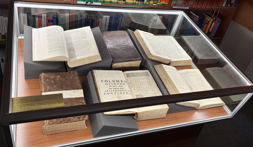 Wystawa „Fundamenta Iuris. Stare druki prawnicze z kolekcji Biblioteki Głównej Uniwersytetu Szczecińskiego”