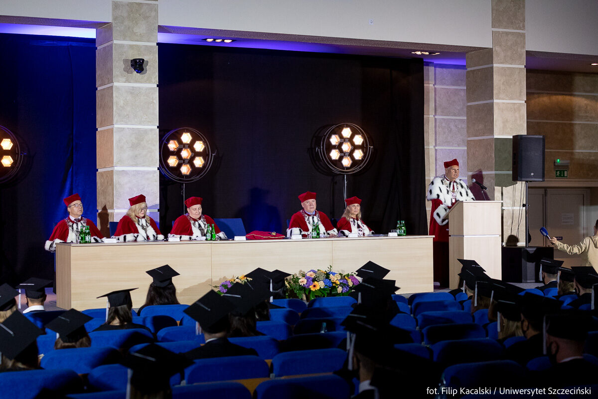 Vivat Academia, vivant professores!