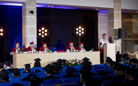 Vivat Academia, vivant professores!