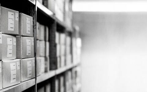 „czym jest archiwum?”