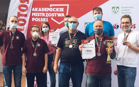 Srebro w brydżu sportowym