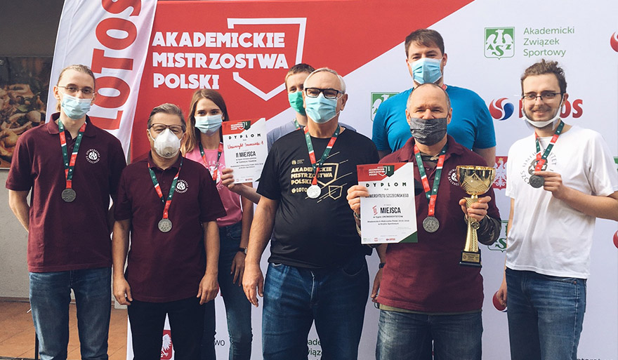 Srebro w brydżu sportowym