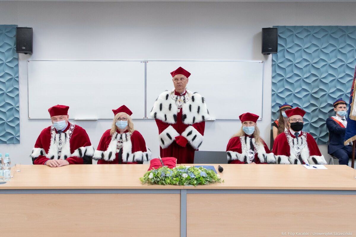 Uroczysta promocja doktorów i doktorów habilitowanych