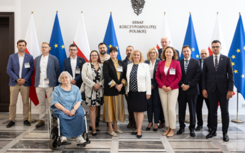 Dr hab. Łukasz Sługocki prelegentem podczas posiedzenia Parlamentarnego Zespołu ds. Ochrony Jezior