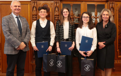 Rekordzistki świata z wizytą u Rektora – oficjalne gratulacje dla studentek US