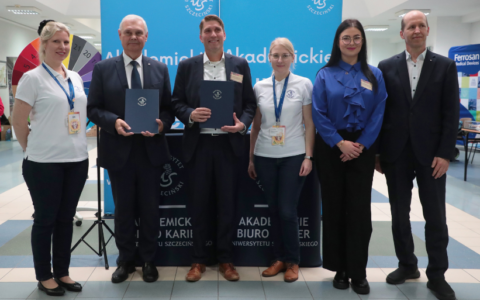 Wyjątkowa umowa podpisana podczas 21. Giełdy Pracy US