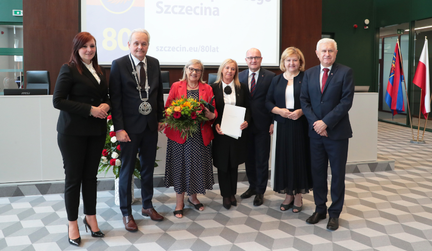 Wyjątkowe wyróżnienie dla prof. dr hab. Marii Czerepaniak-Walczak