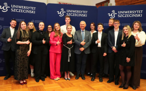 Nagroda Rektora dla wyróżniających się studentek i studentów