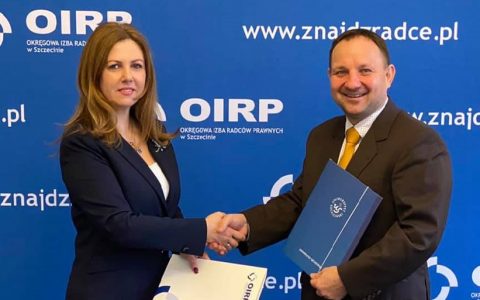 Podpisanie porozumienia ws. szkoleń eksperckich dla członków Okręgowej Izby Radców Prawnych