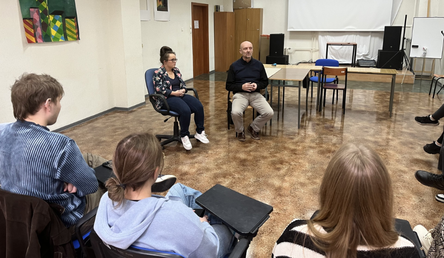 „Moje życie i pasje” – wyjątkowe spotkanie studentów pedagogiki z Panią Bereniką Joworską