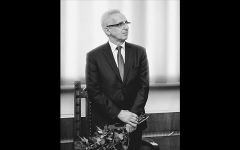 KSIĘGA KONDOLENCYJNA PROFESORA EDWARDA WŁODARCZYKA