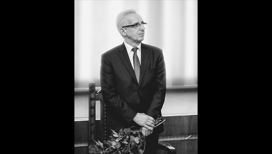 KSIĘGA KONDOLENCYJNA PROFESORA EDWARDA WŁODARCZYKA