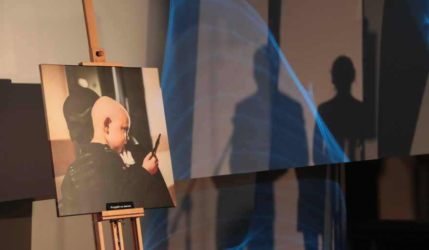 Relacja z wystawy „W fotograficznym wirze by Jarek Dulny”